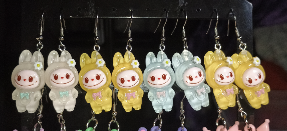 Handmade Ohrringe - Kaninchen Labubu Monster - Hello Kitty - Stitch